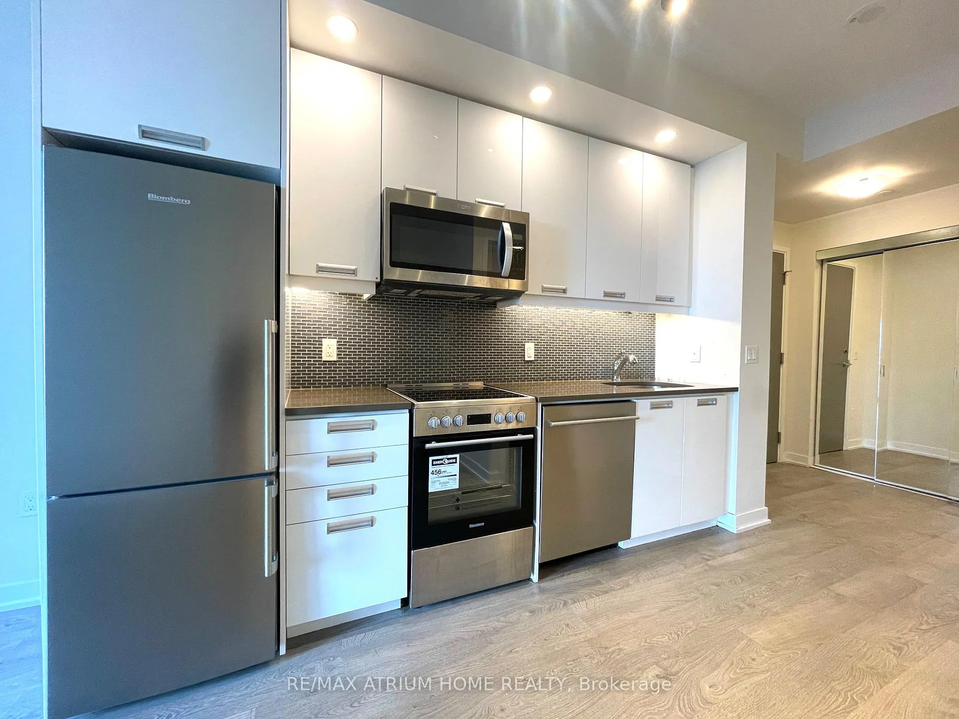 Photo 7 of Unit 2506, 99 John S, South Huron, Exeter — HOMEH