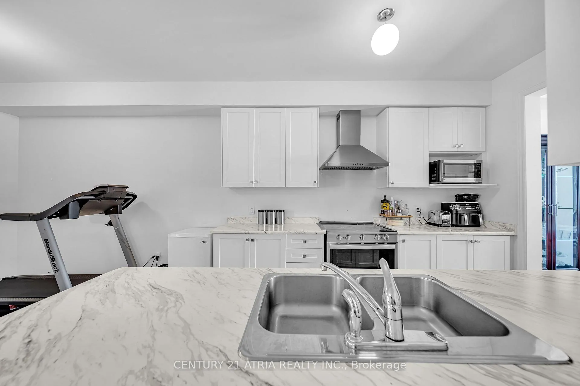 Photo 11 of 153 Coronation Road, Whitby, Rural Whitby — HOMEH