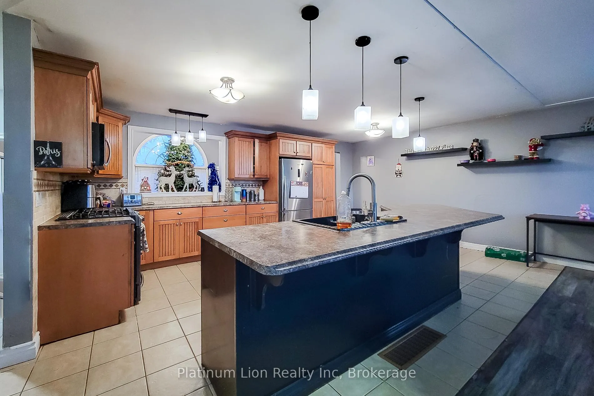 Photo 17 of 6 Bayly Drive, Brant, Paris — HOMEH