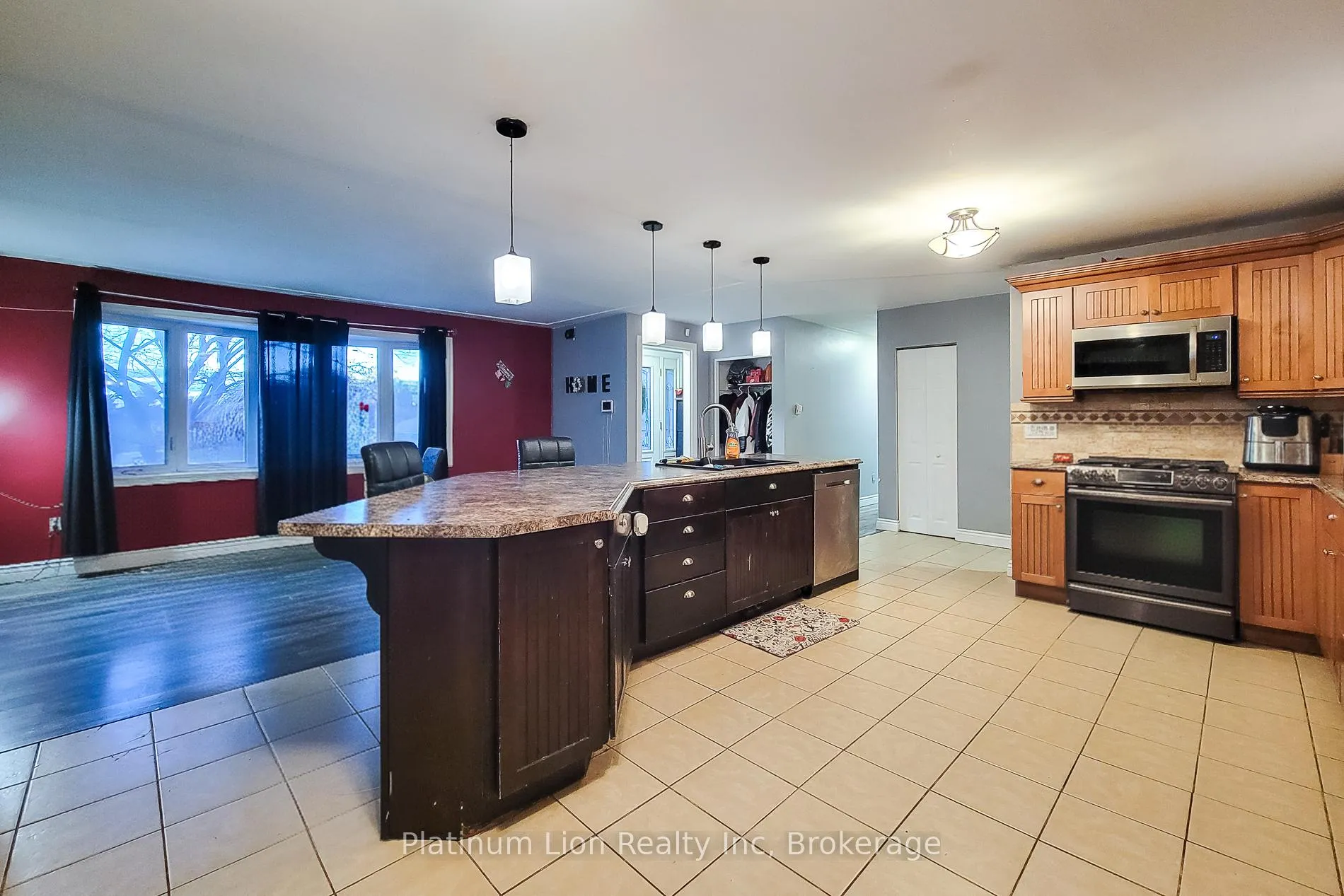 Photo 19 of 6 Bayly Drive, Brant, Paris — HOMEH
