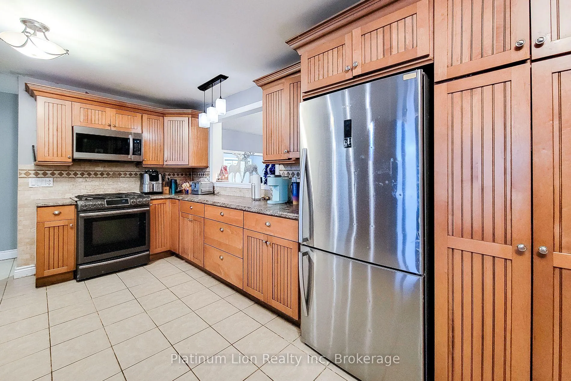Photo 21 of 6 Bayly Drive, Brant, Paris — HOMEH