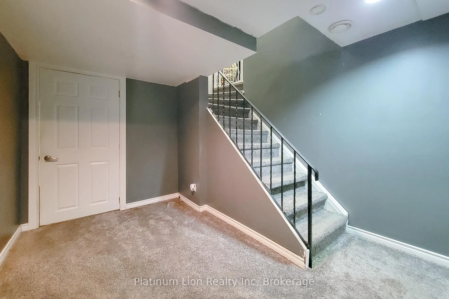 Photo 33 of 6 Bayly Drive, Brant, Paris — HOMEH
