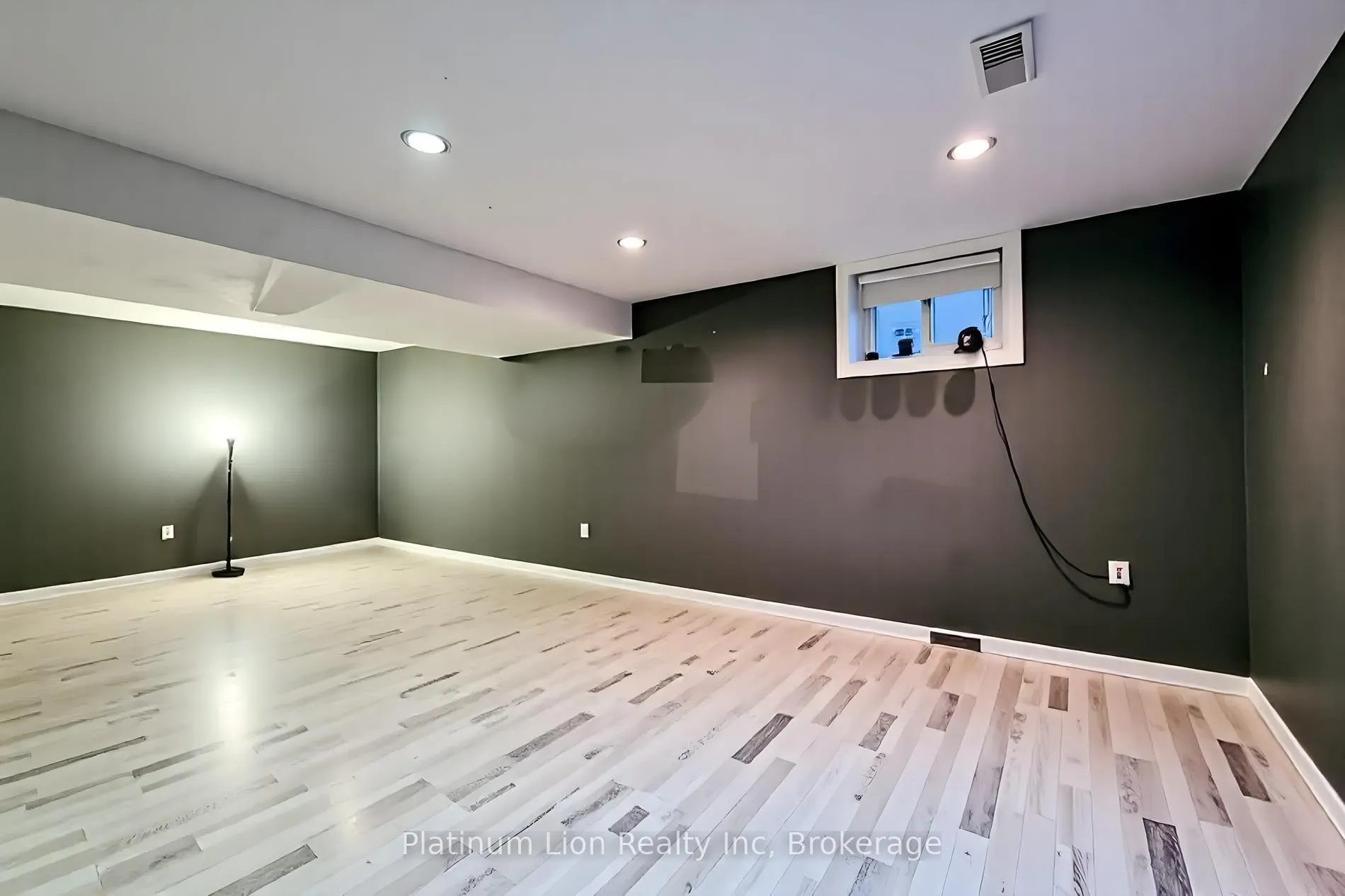 Photo 34 of 6 Bayly Drive, Brant, Paris — HOMEH