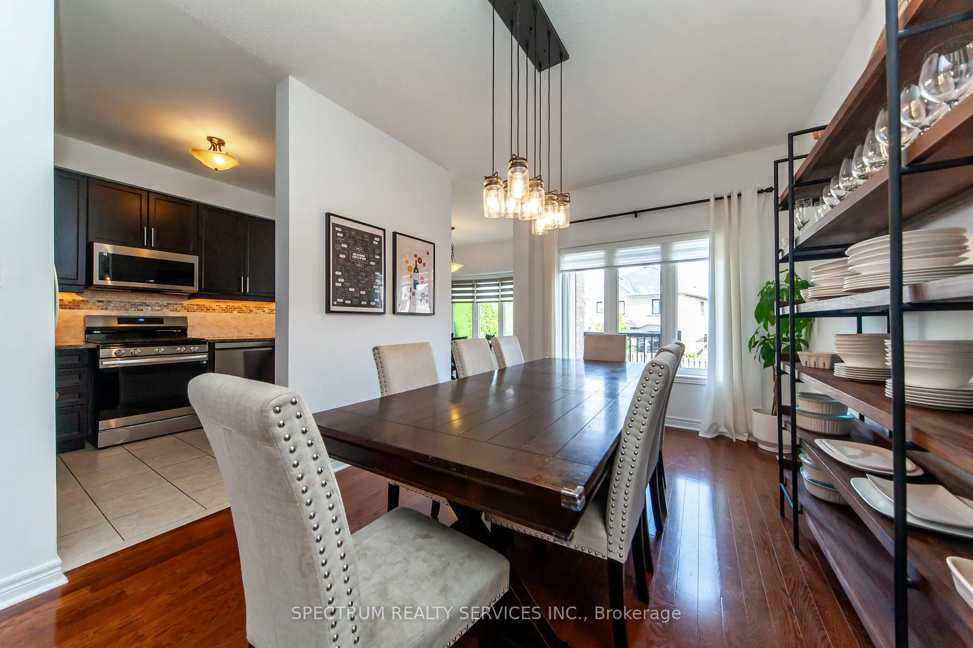 Photo 7 of 20 Worthview Drive, Vaughan, West Woodbridge — HOMEH