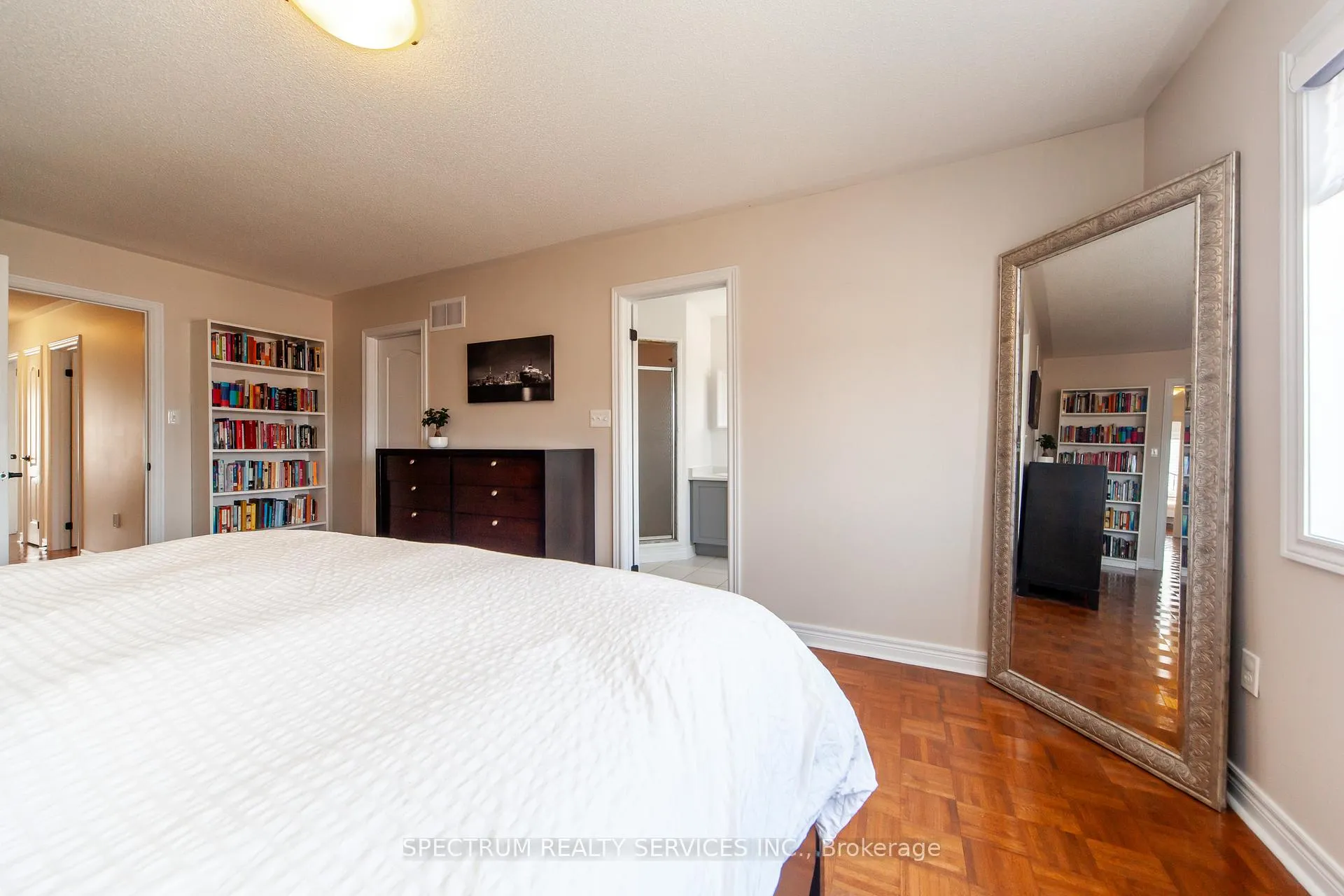 Photo 15 of 20 Worthview Drive, Vaughan, West Woodbridge — HOMEH
