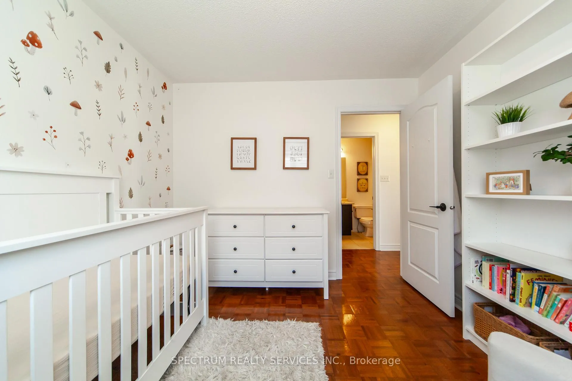 Photo 23 of 20 Worthview Drive, Vaughan, West Woodbridge — HOMEH