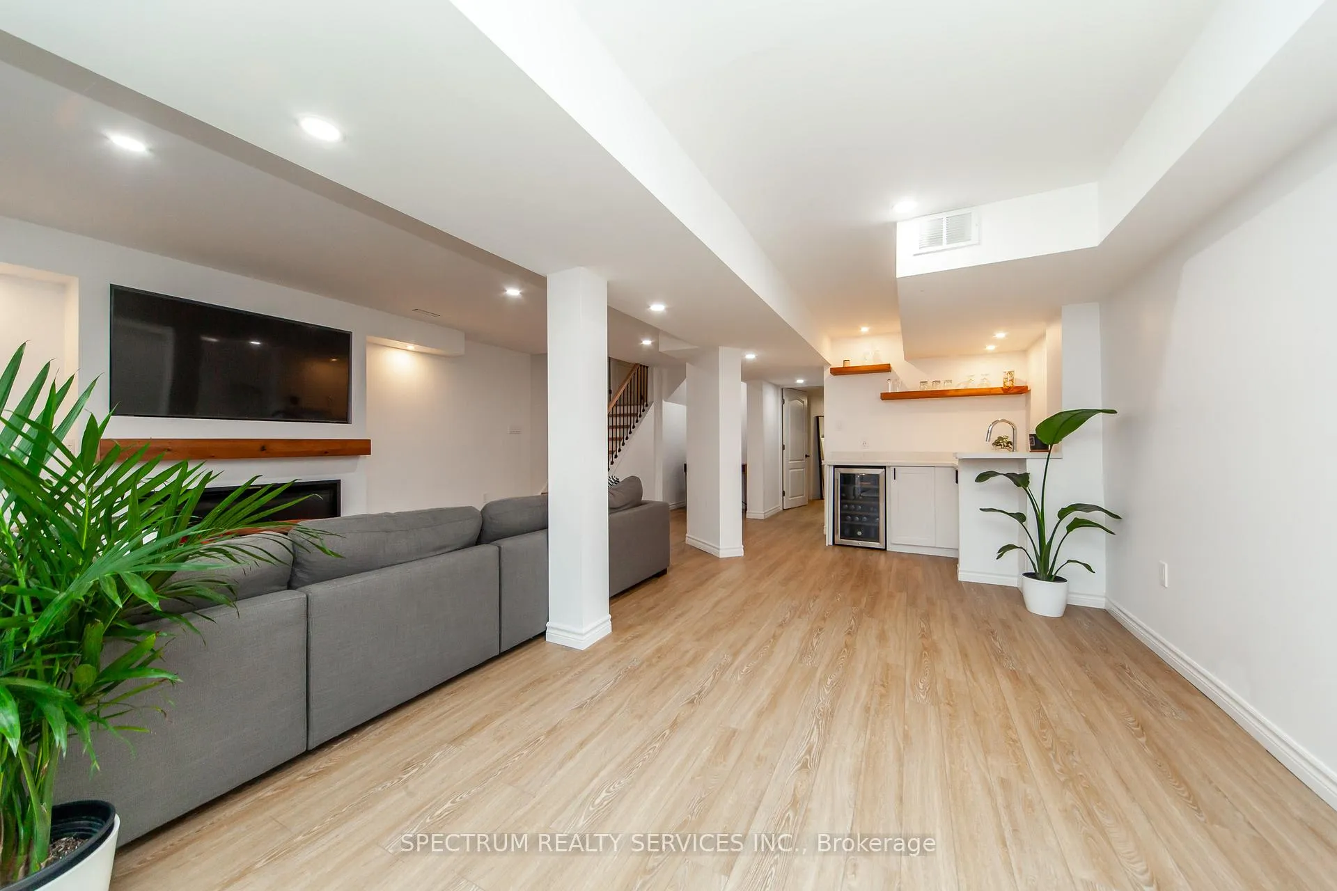Photo 28 of 20 Worthview Drive, Vaughan, West Woodbridge — HOMEH