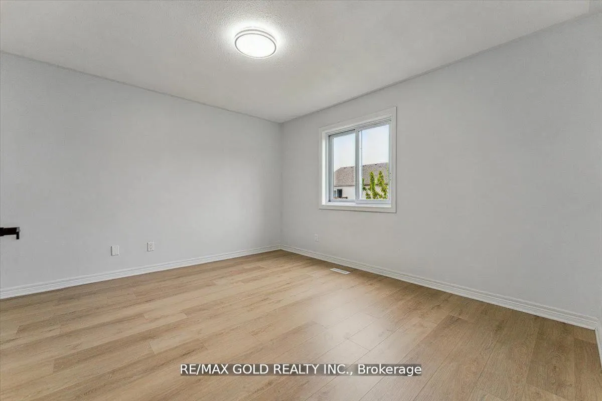 Photo 26 of 8163 Harvest Crescent, Niagara Falls, Ascot — HOMEH