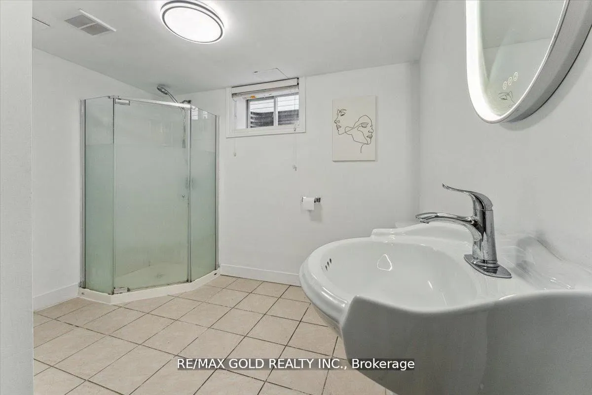 Photo 34 of 8163 Harvest Crescent, Niagara Falls, Ascot — HOMEH