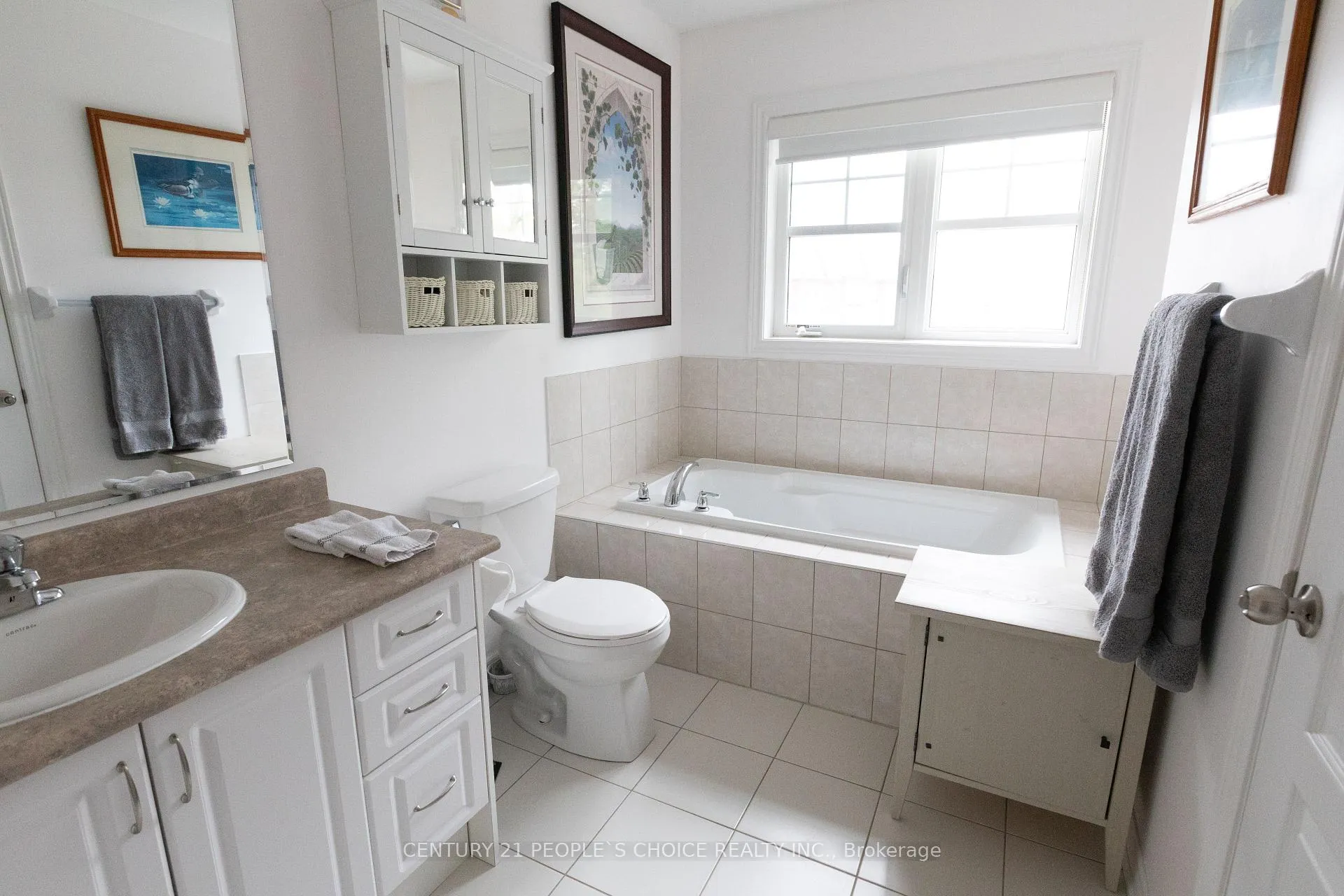 Photo 38 of 102 Roy Grove Way, Markham, Greensborough — HOMEH