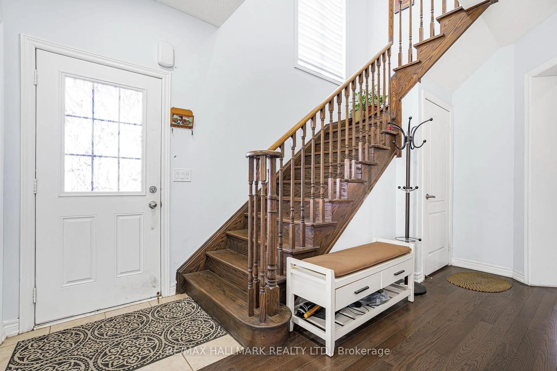 Photo 11 of 2 Telstar Way, Whitby, Brooklin — HOMEH
