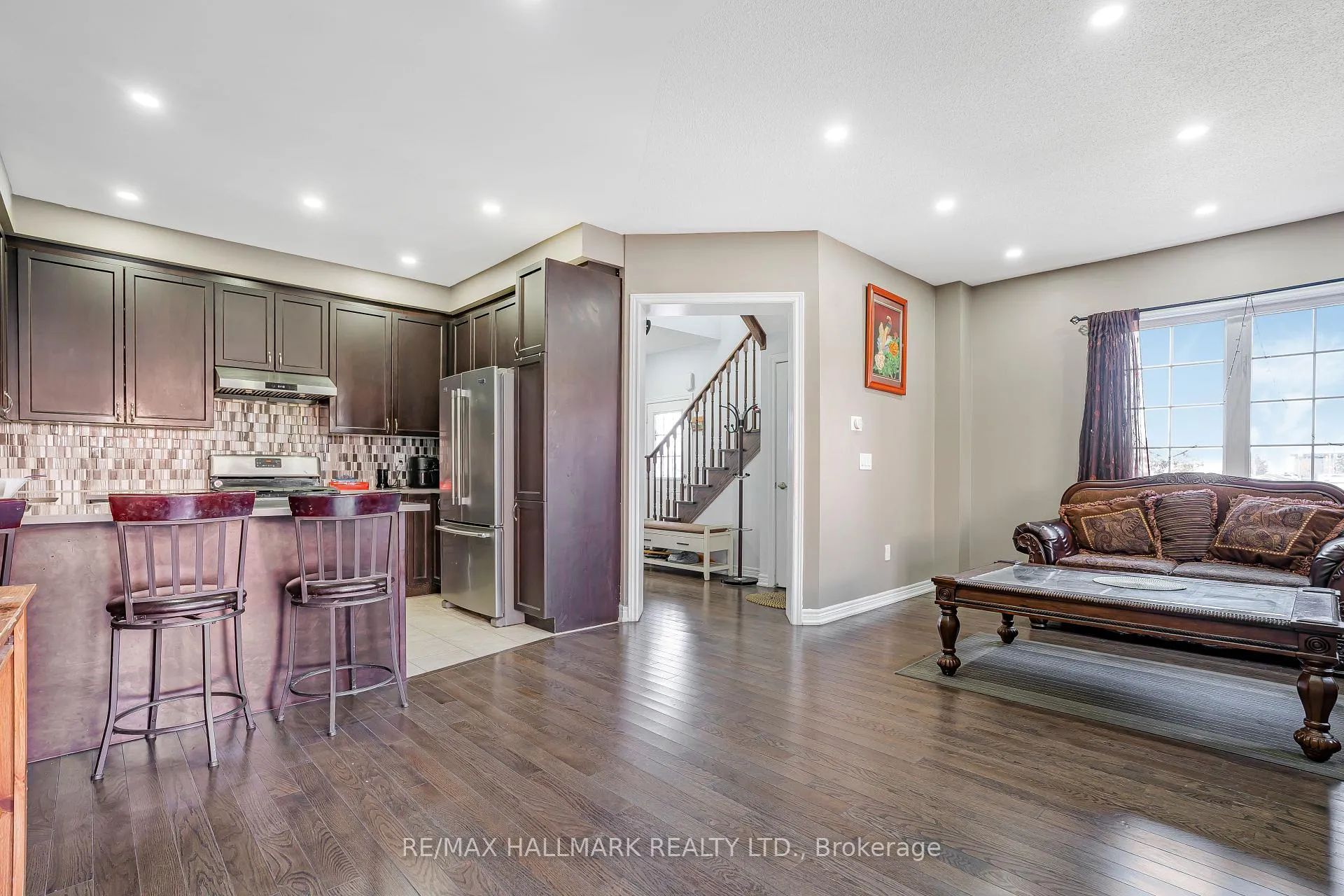 Photo 19 of 2 Telstar Way, Whitby, Brooklin — HOMEH