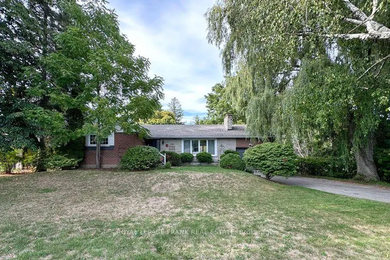 Photo 2 of 5 Acadia Drive, Cobourg — HOMEH