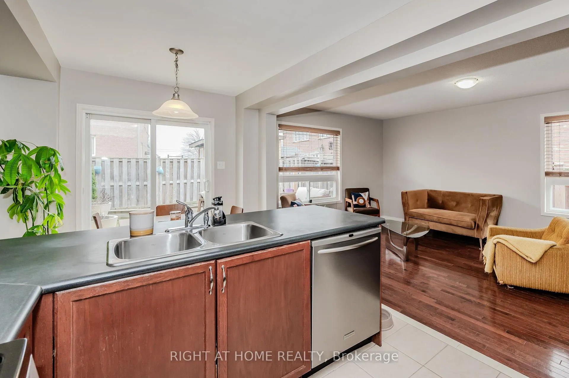Photo 11 of 22 Albery Road, Brampton, Fletcher's Meadow — HOMEH