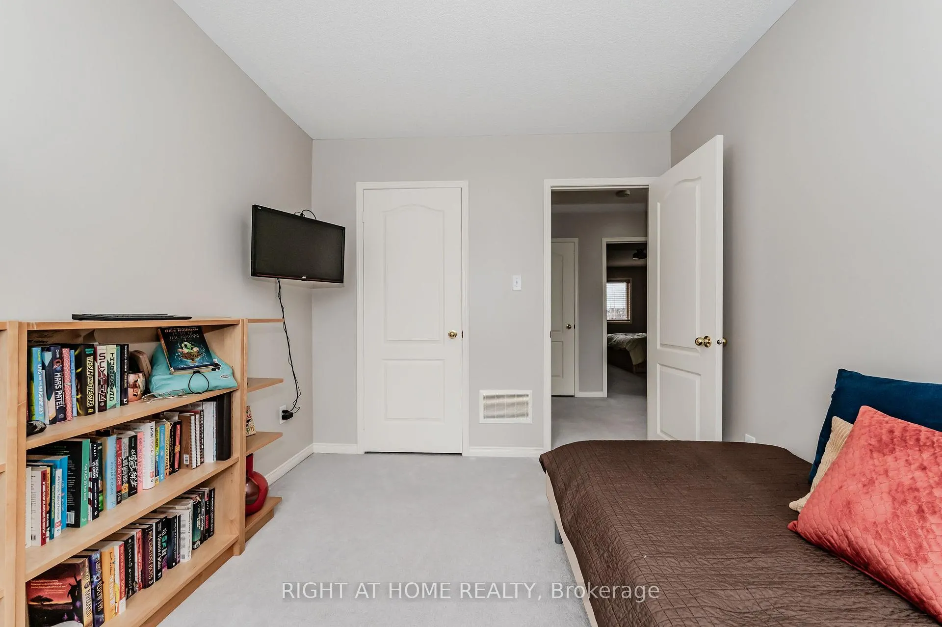 Photo 21 of 22 Albery Road, Brampton, Fletcher's Meadow — HOMEH