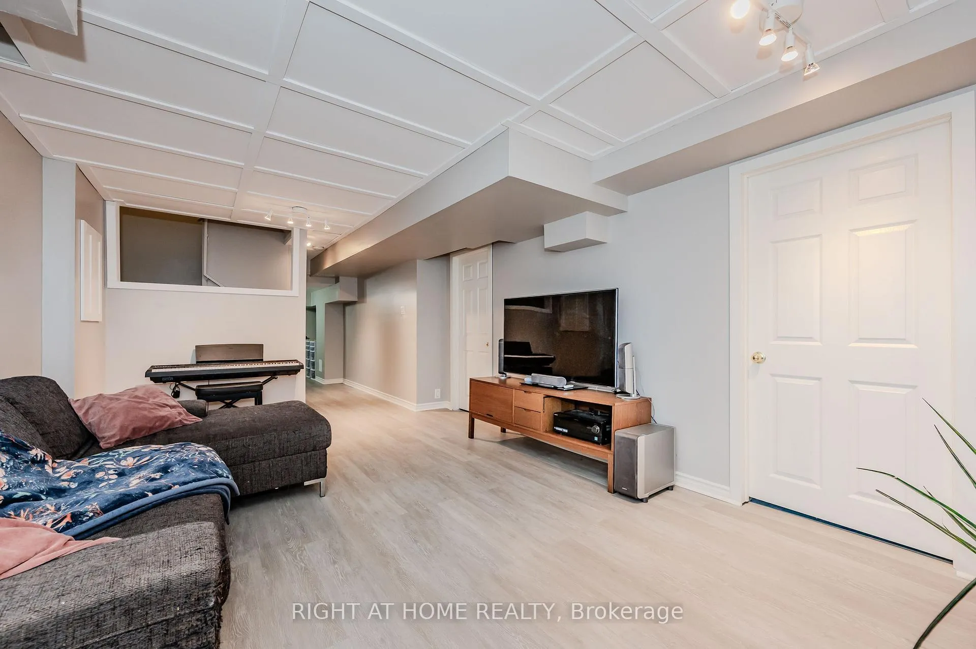 Photo 25 of 22 Albery Road, Brampton, Fletcher's Meadow — HOMEH