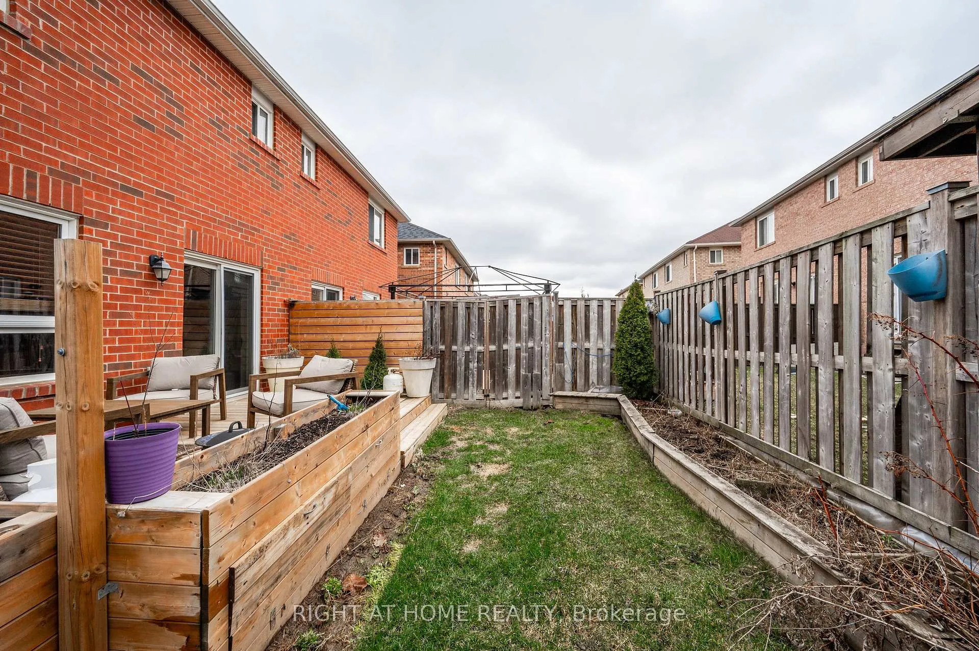 Photo 30 of 22 Albery Road, Brampton, Fletcher's Meadow — HOMEH