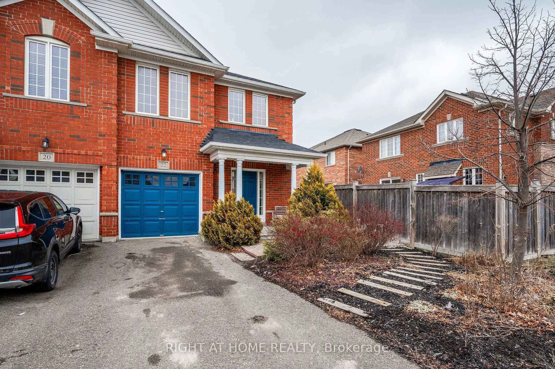 Photo 33 of 22 Albery Road, Brampton, Fletcher's Meadow — HOMEH