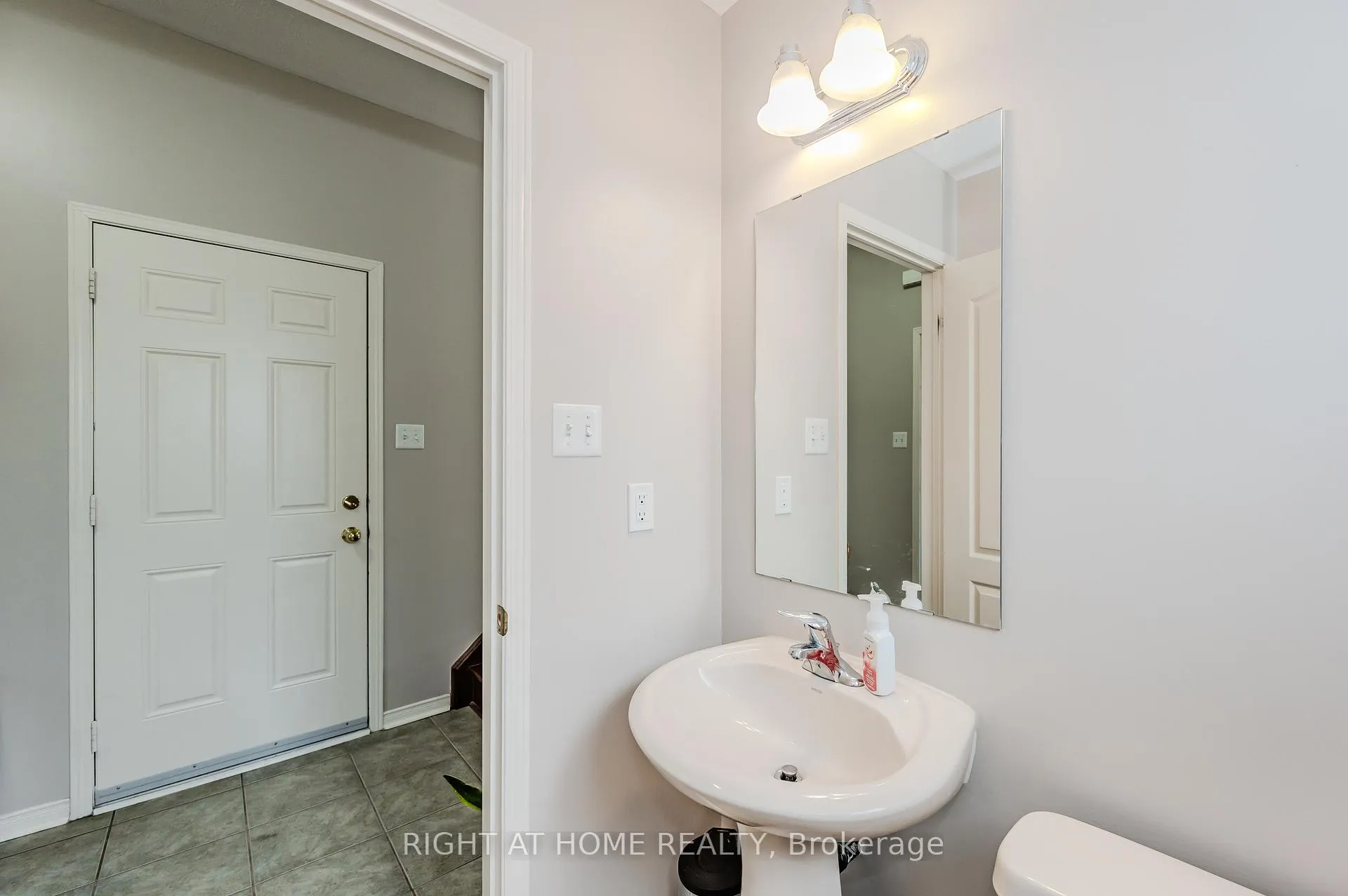 Photo 35 of 22 Albery Road, Brampton, Fletcher's Meadow — HOMEH