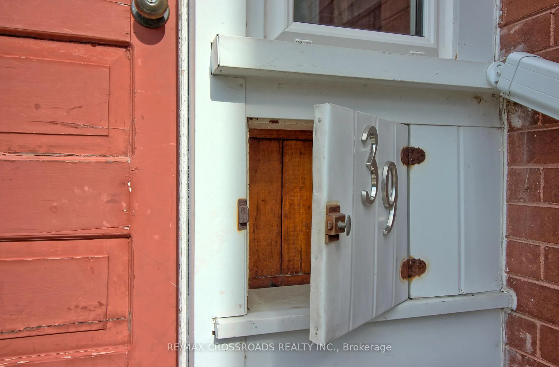 Photo 5 of 39 Young Street, Woolwich — HOMEH
