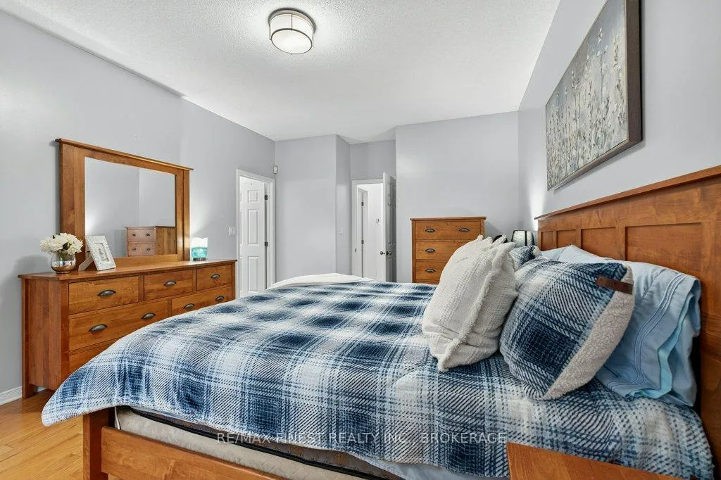 Photo 19 of 478 Weston Crescent, Kingston, East Gardiners Rd — HOMEH
