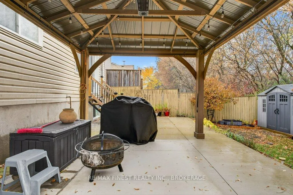 Photo 33 of 478 Weston Crescent, Kingston, East Gardiners Rd — HOMEH