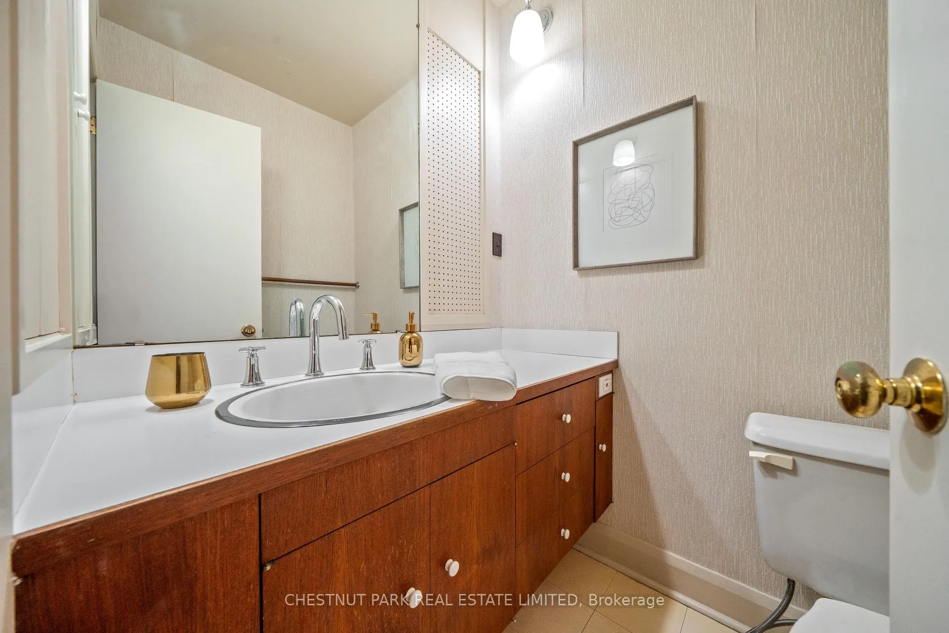 Photo 23 of 36 Glenview Avenue, Toronto, Lawrence Park South — HOMEH