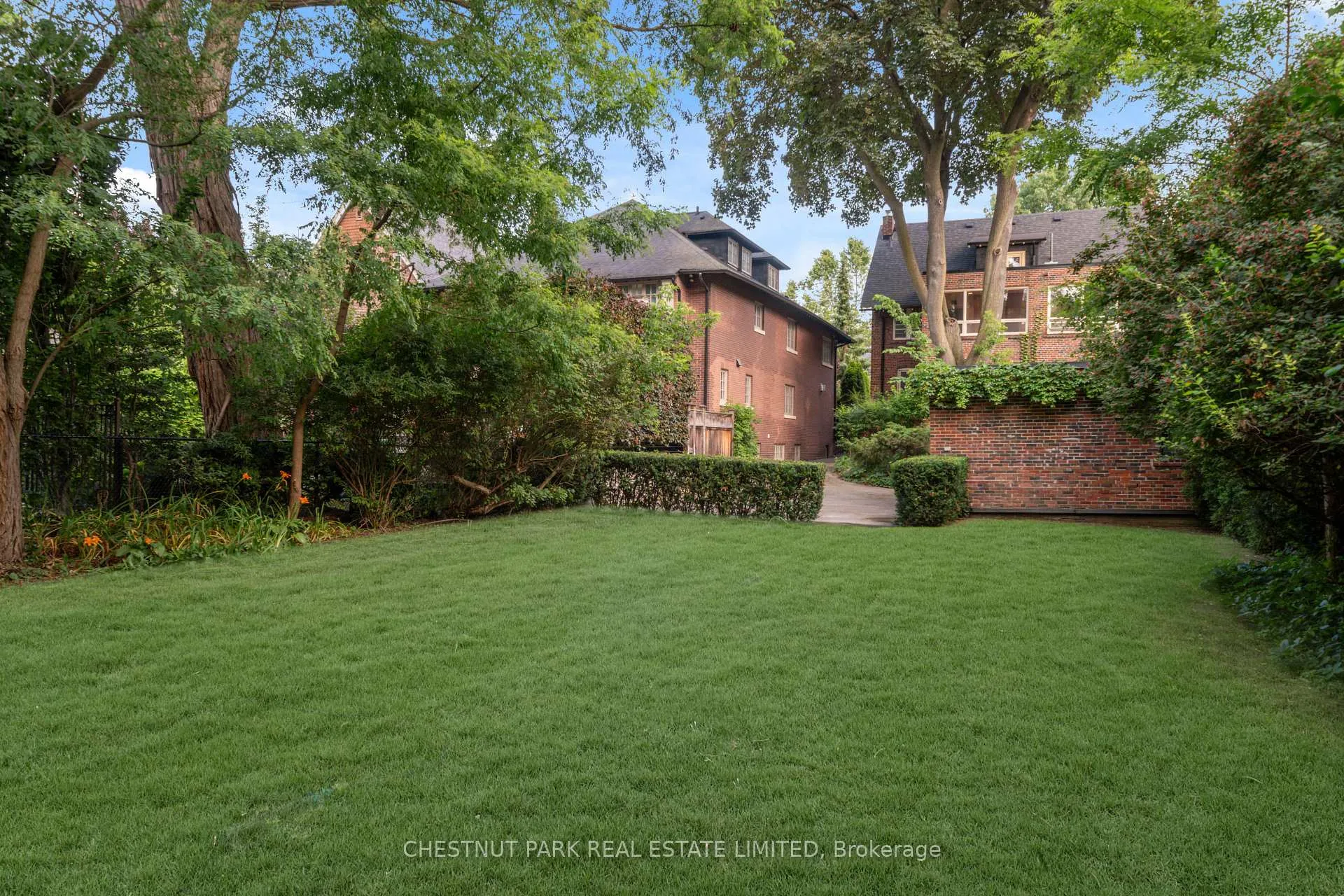 Photo 40 of 36 Glenview Avenue, Toronto, Lawrence Park South — HOMEH