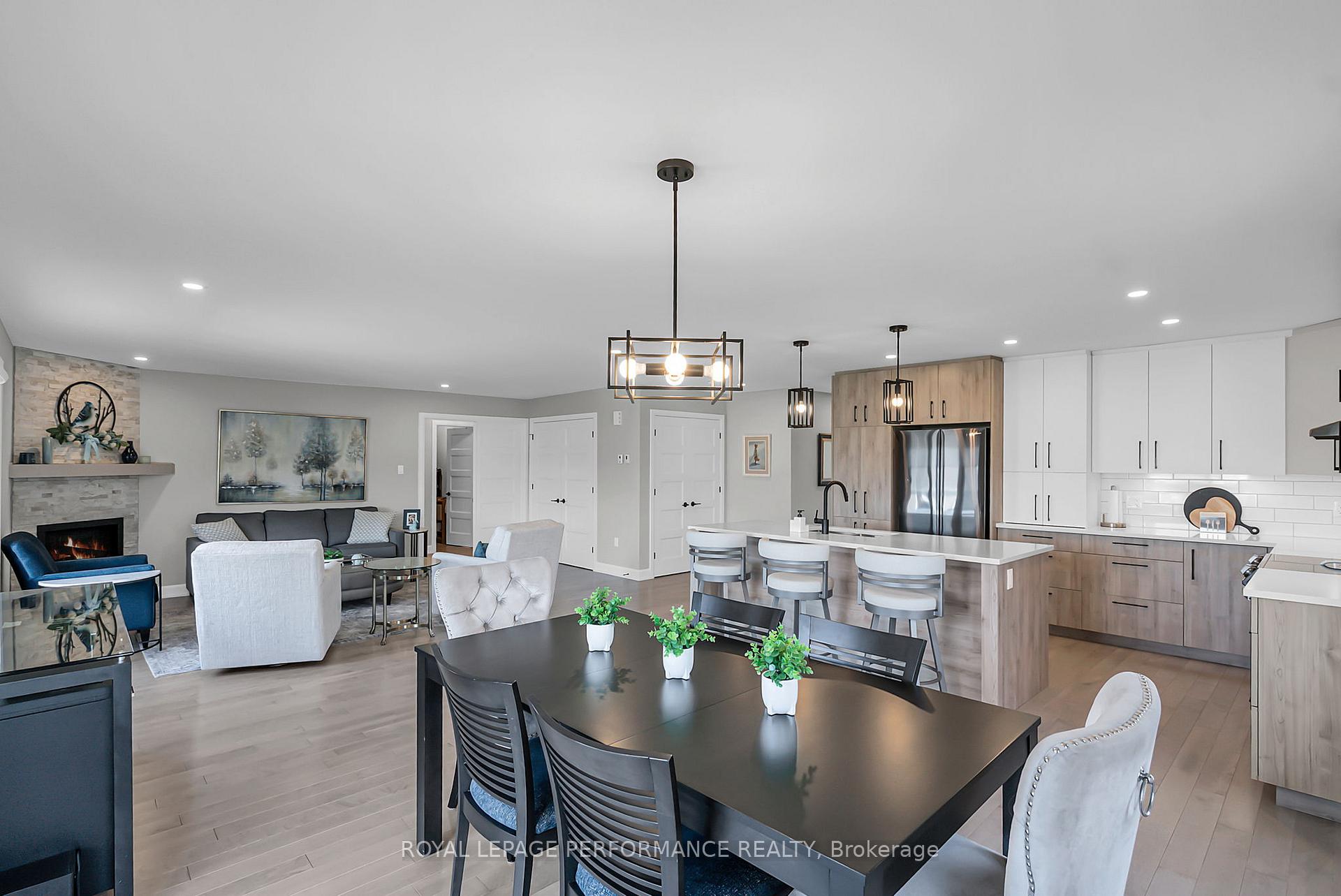 Photo 8 of 2301 Crewson Court, Cornwall — HOMEH