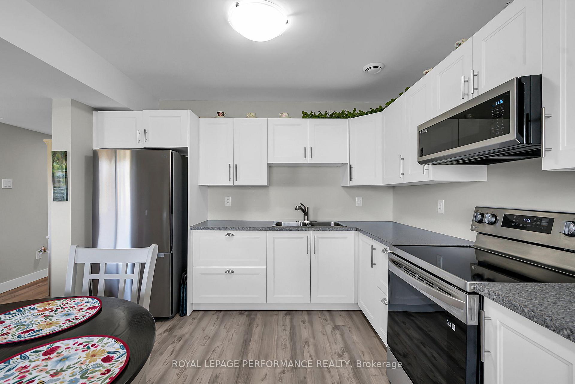 Photo 33 of 2301 Crewson Court, Cornwall — HOMEH
