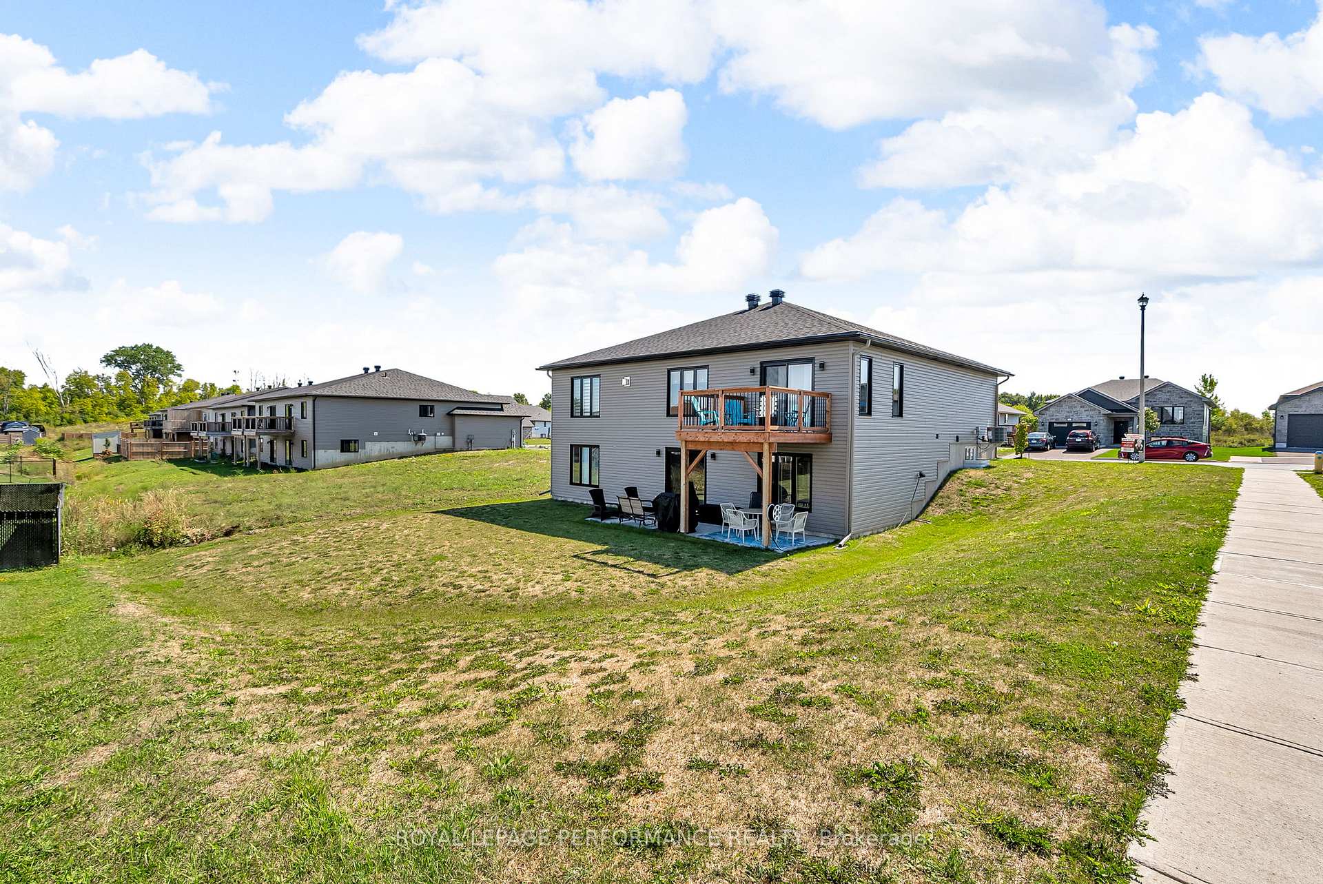 Photo 41 of 2301 Crewson Court, Cornwall — HOMEH