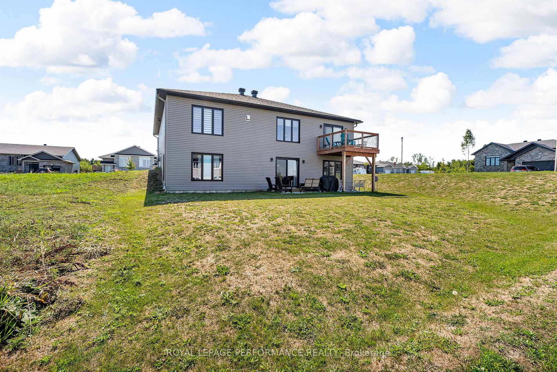 Photo 42 of 2301 Crewson Court, Cornwall — HOMEH