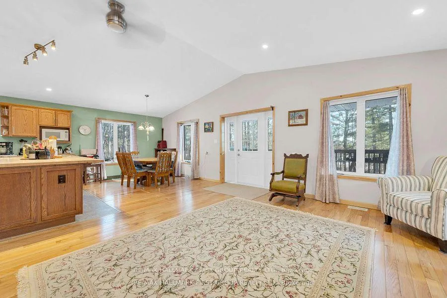 Photo 12 of 112 Moores Road, Tweed, Elzevir (Twp) — HOMEH