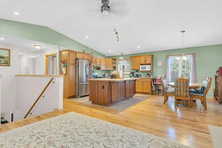 Photo 13 of 112 Moores Road, Tweed, Elzevir (Twp) — HOMEH