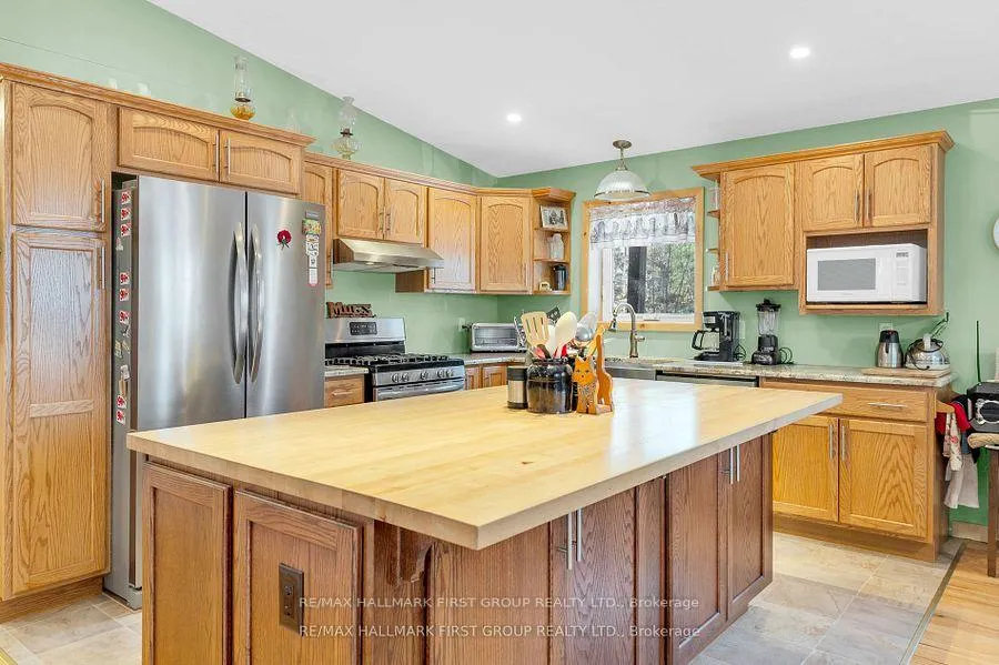 Photo 15 of 112 Moores Road, Tweed, Elzevir (Twp) — HOMEH