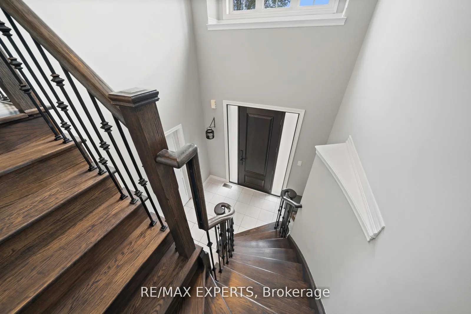 Photo 19 of 198 Moody Drive, Vaughan, Kleinburg — HOMEH