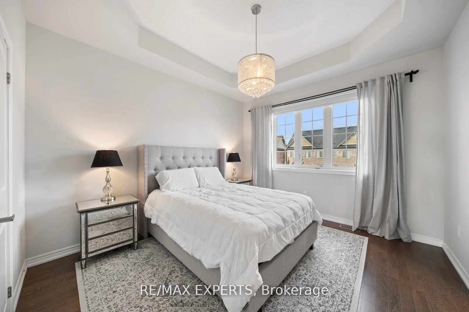 Photo 21 of 198 Moody Drive, Vaughan, Kleinburg — HOMEH