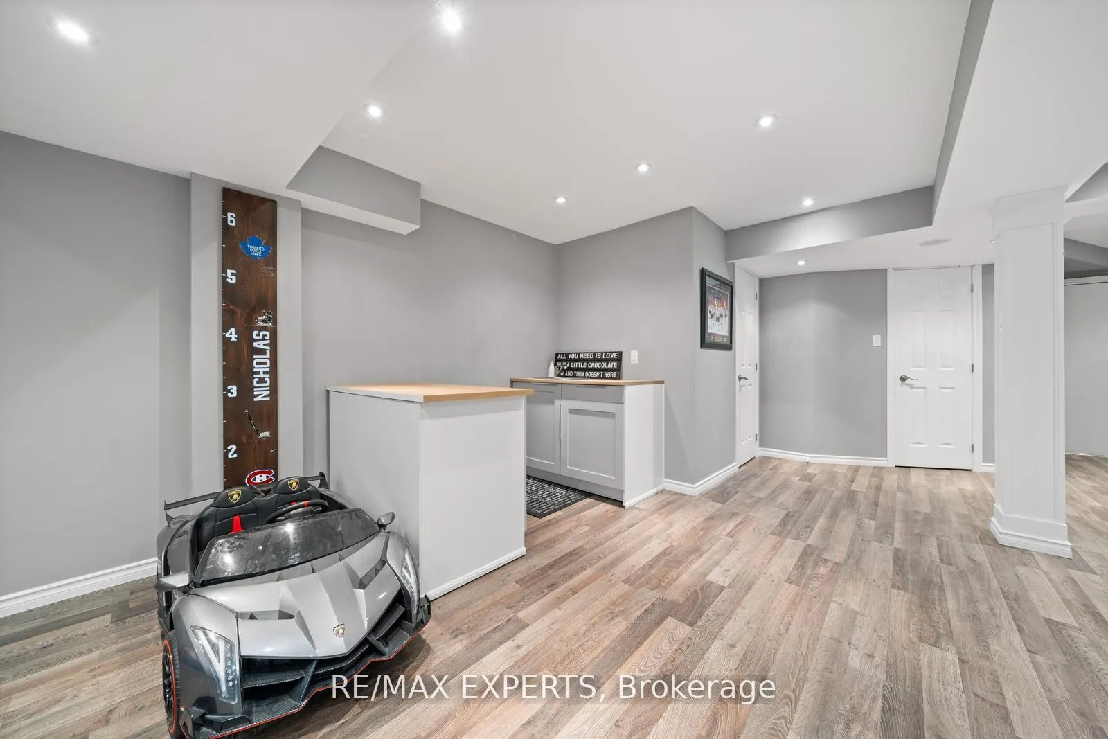 Photo 30 of 198 Moody Drive, Vaughan, Kleinburg — HOMEH