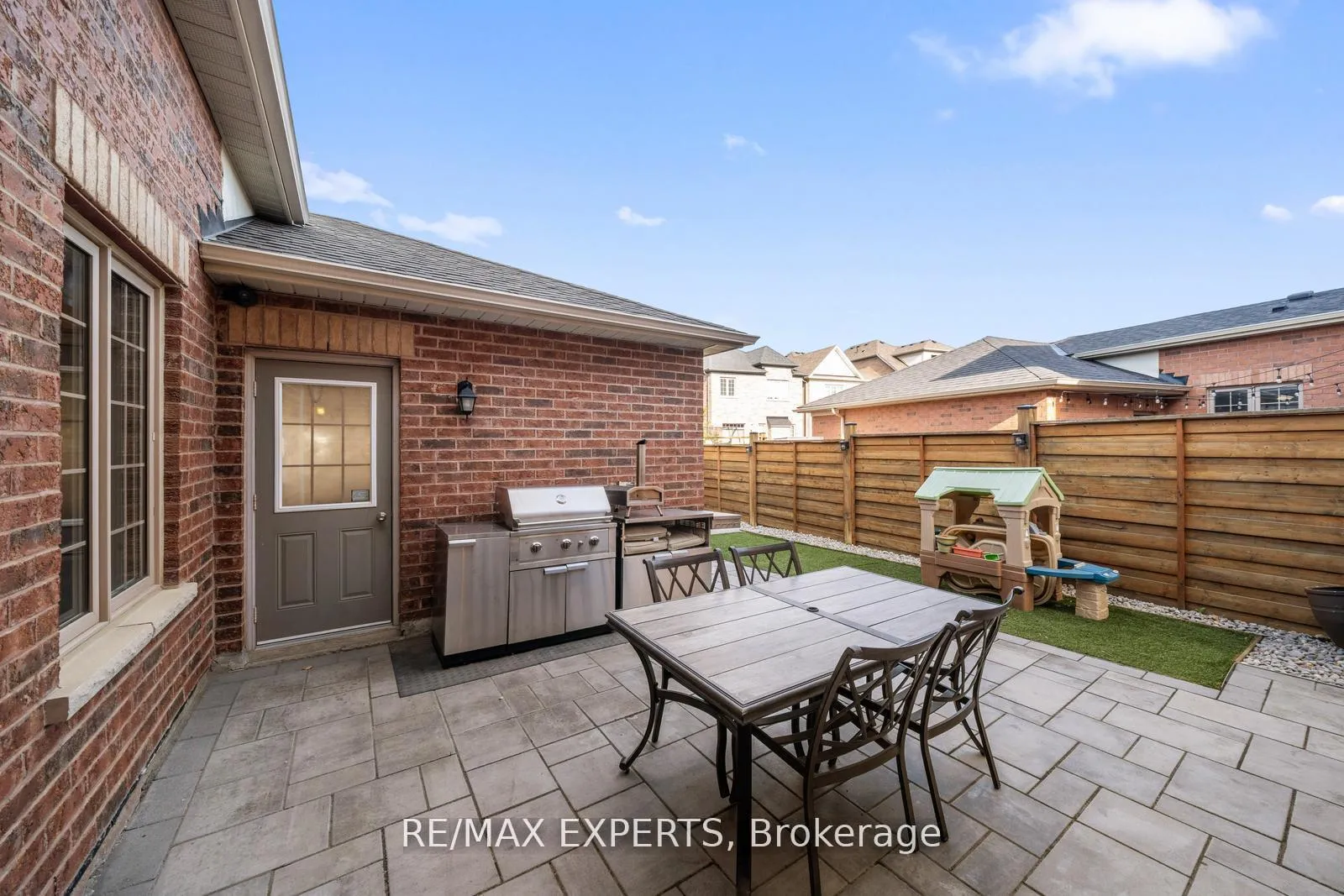 Photo 37 of 198 Moody Drive, Vaughan, Kleinburg — HOMEH
