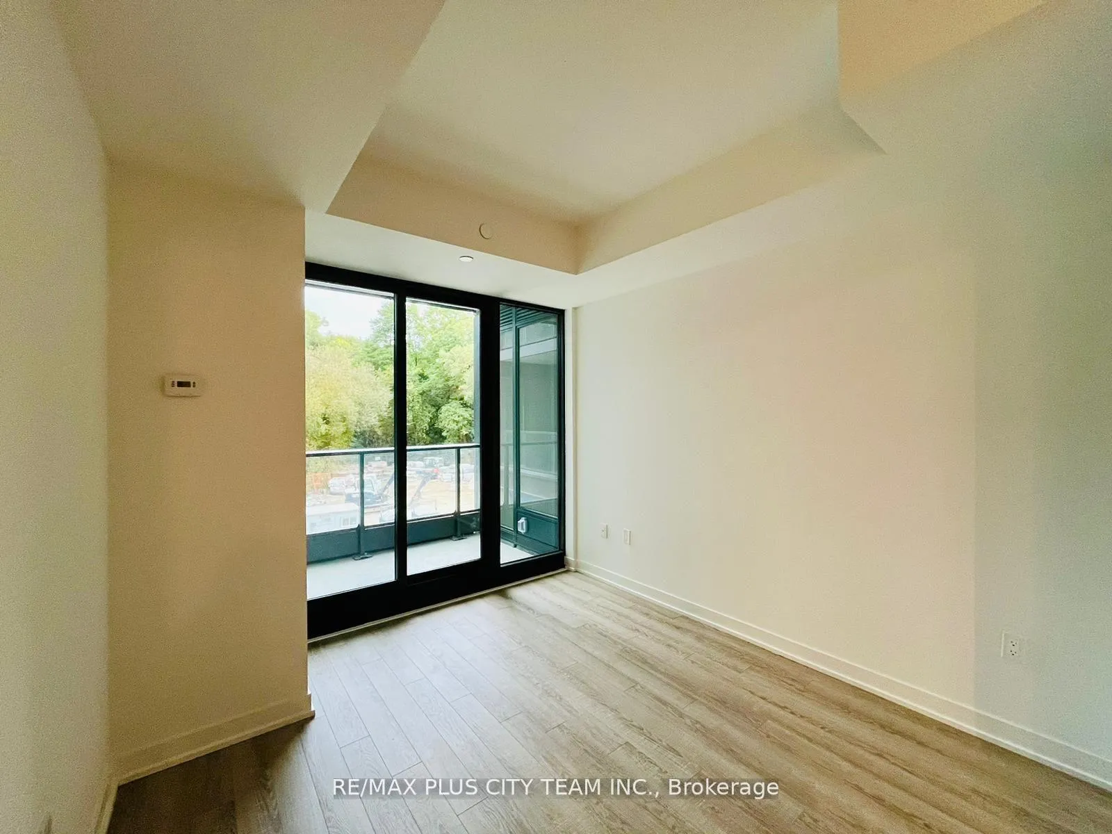 Photo 2 of Unit 201, 250 Lawrence Avenue W, Toronto, Lawrence Park North — HOMEH