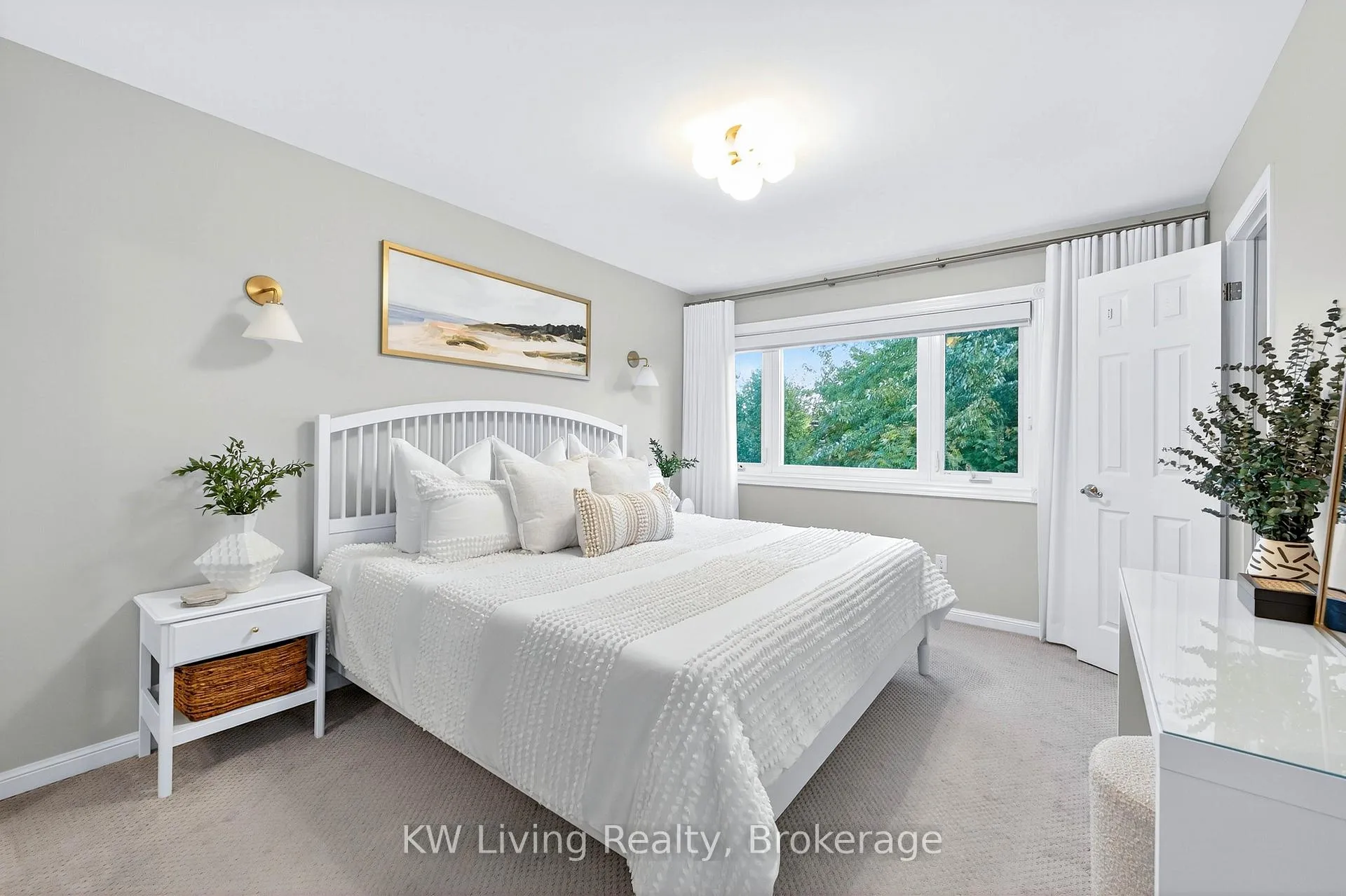 Photo 11 of 19 Deal Avenue, Toronto, Lawrence Park North — HOMEH