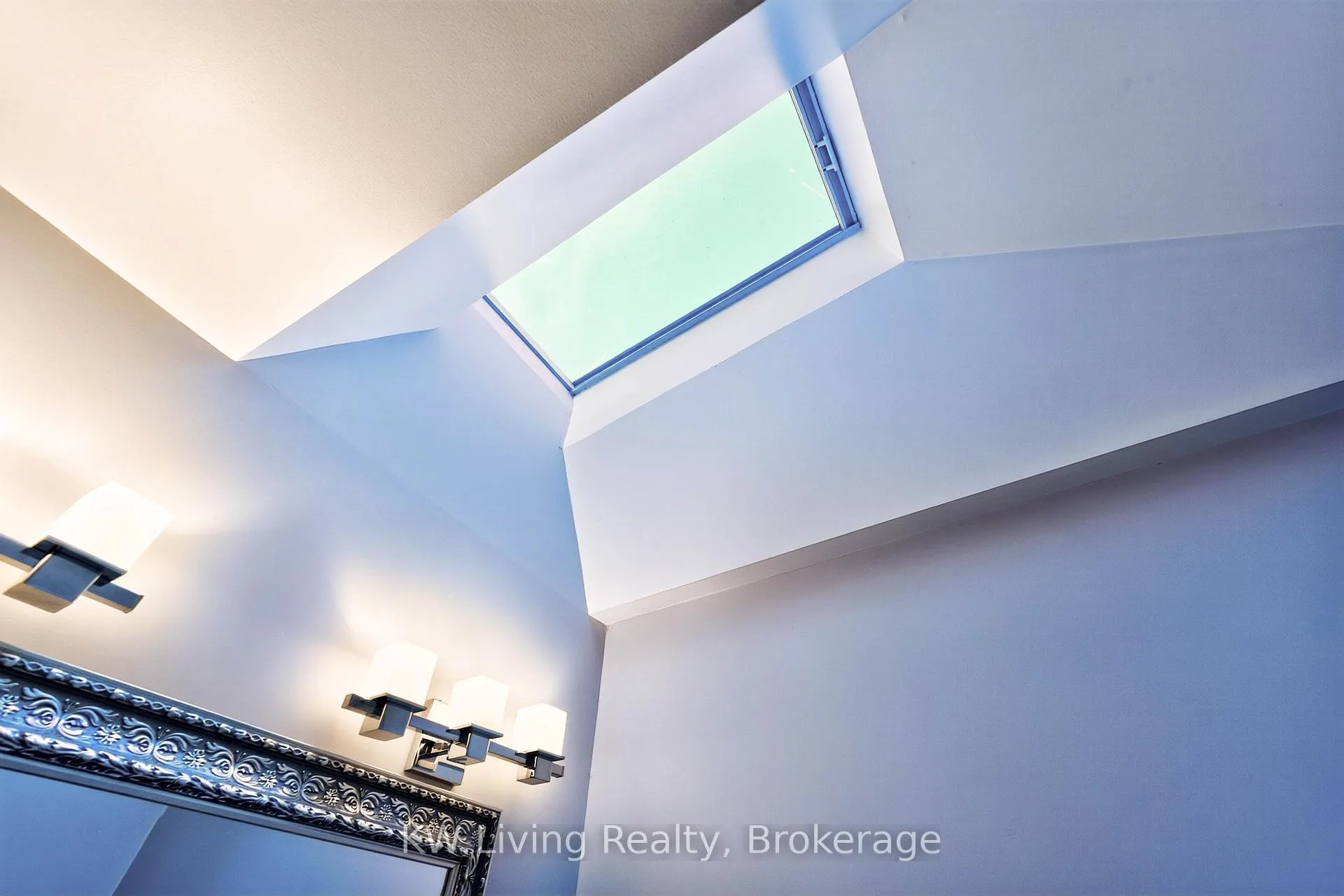 Photo 17 of 19 Deal Avenue, Toronto, Lawrence Park North — HOMEH