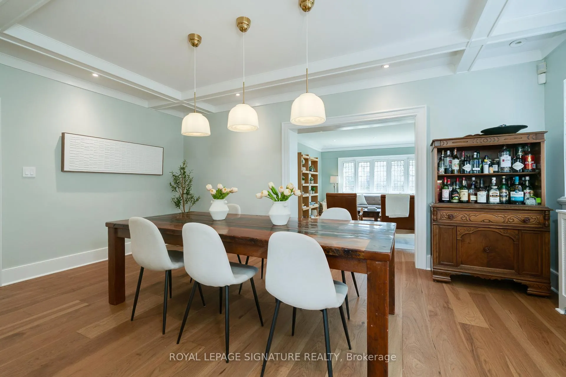 Photo 3 of 18 Weybourne Crescent, Toronto, Lawrence Park South — HOMEH