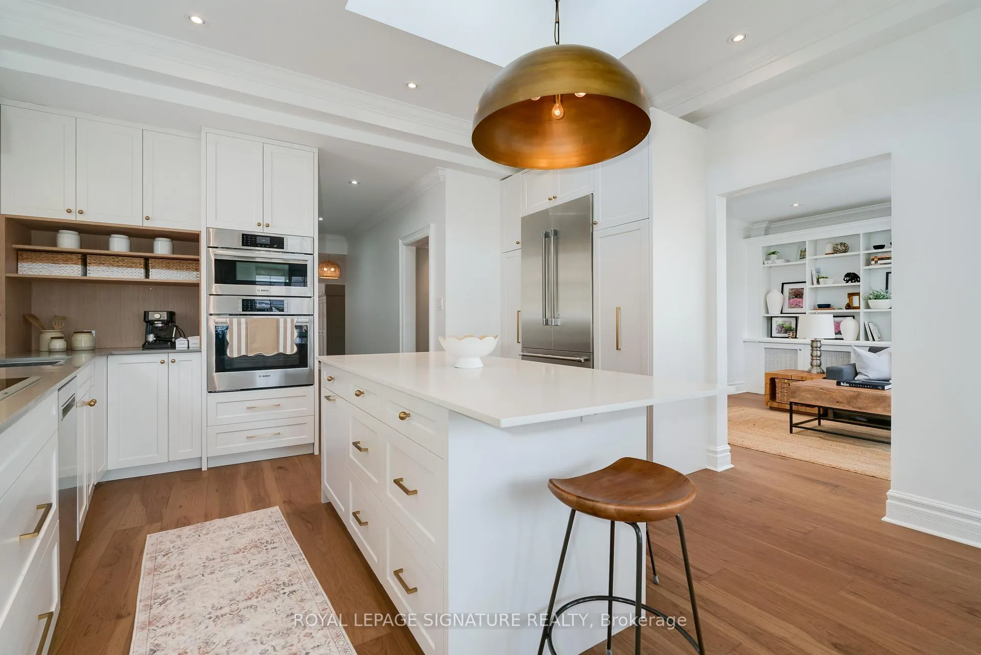 Photo 4 of 18 Weybourne Crescent, Toronto, Lawrence Park South — HOMEH