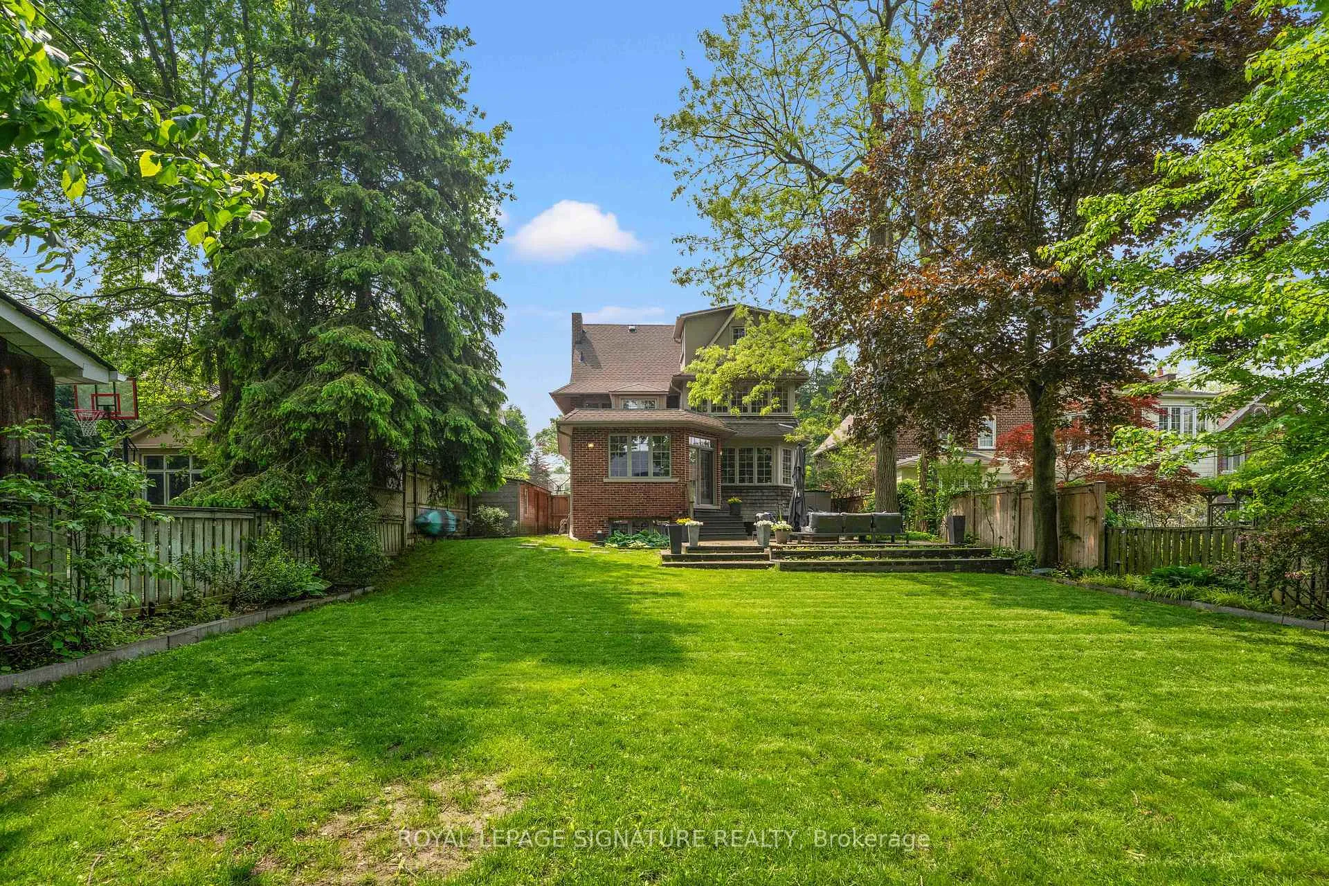Photo 20 of 18 Weybourne Crescent, Toronto, Lawrence Park South — HOMEH