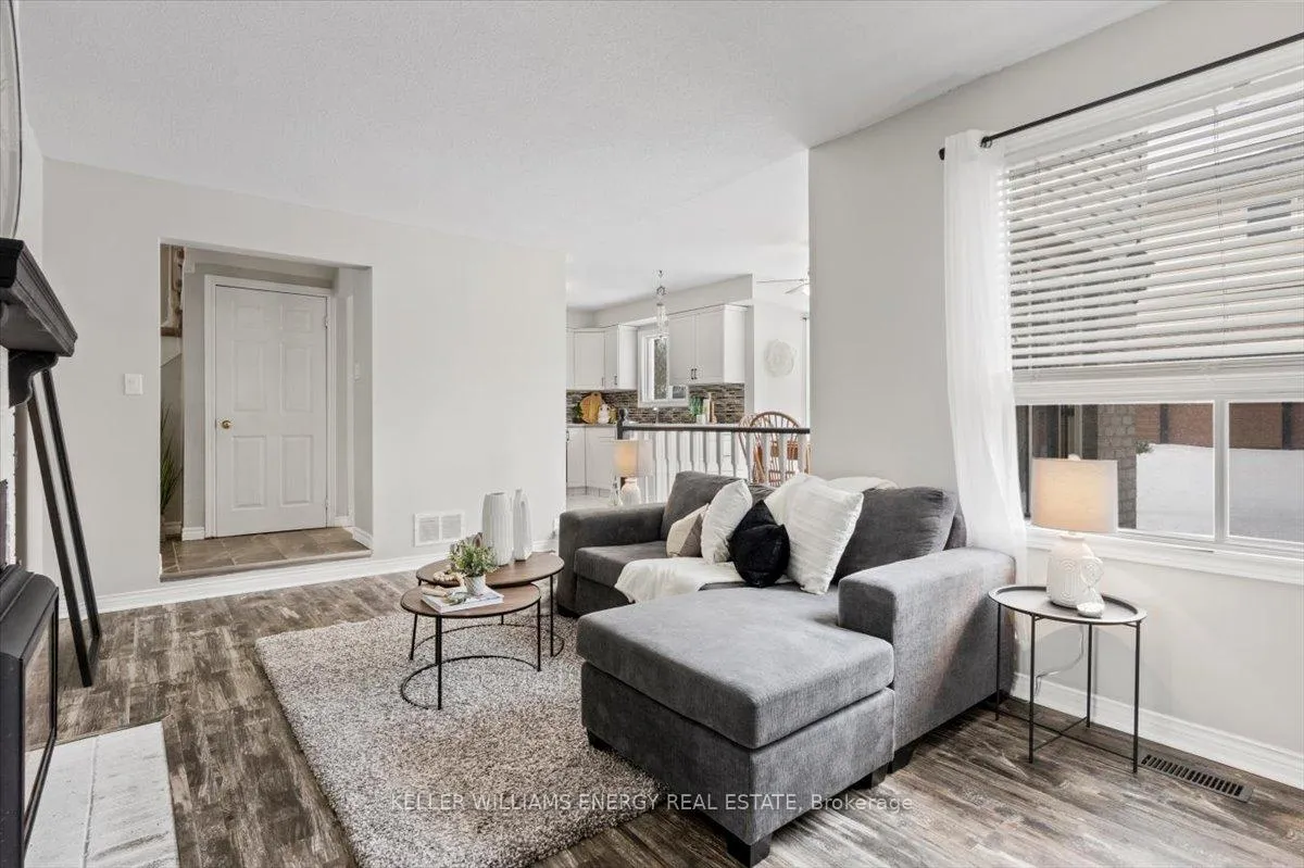 Photo 11 of 2 Resnik Drive, Clarington, Newcastle — HOMEH