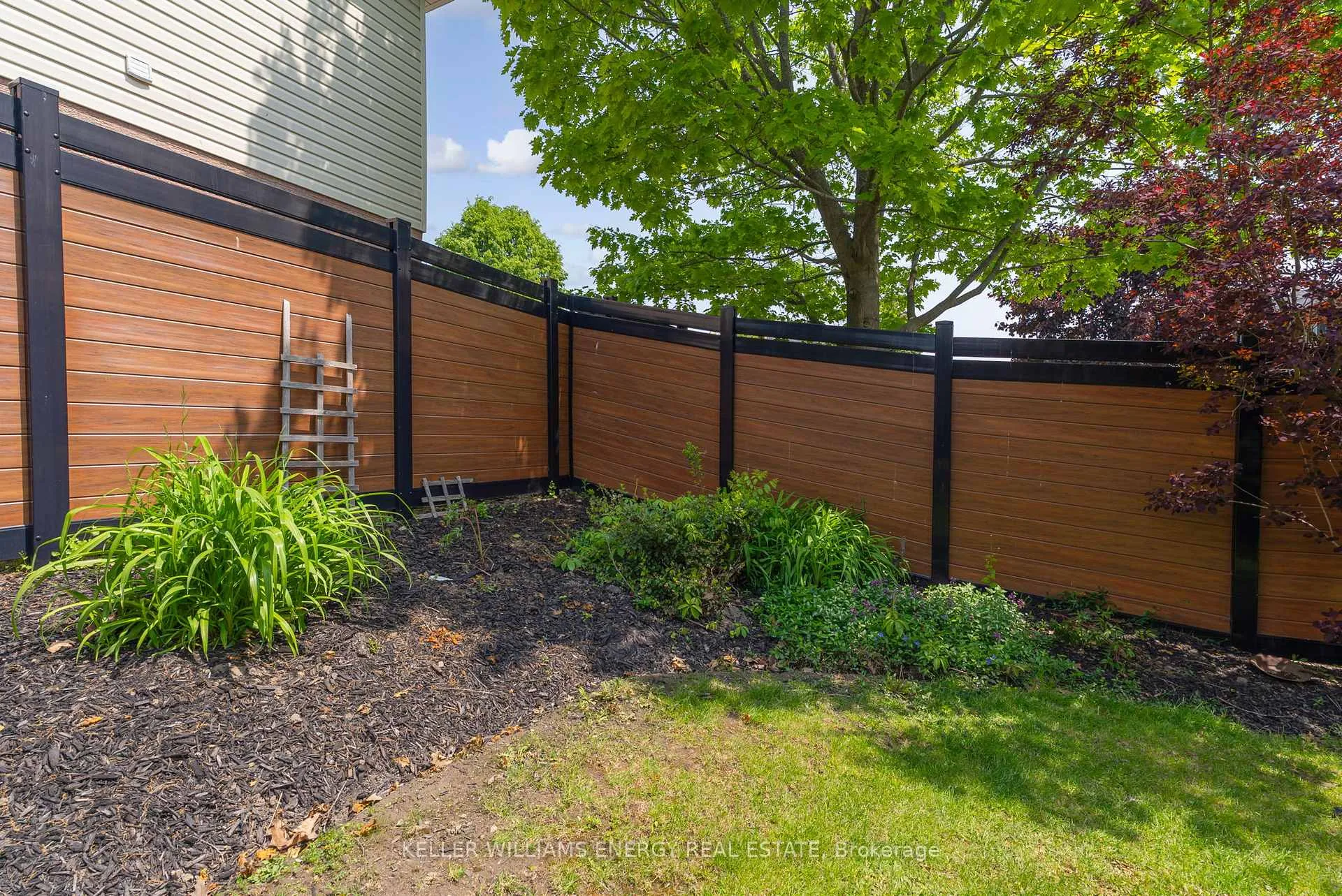 Photo 28 of 2 Resnik Drive, Clarington, Newcastle — HOMEH
