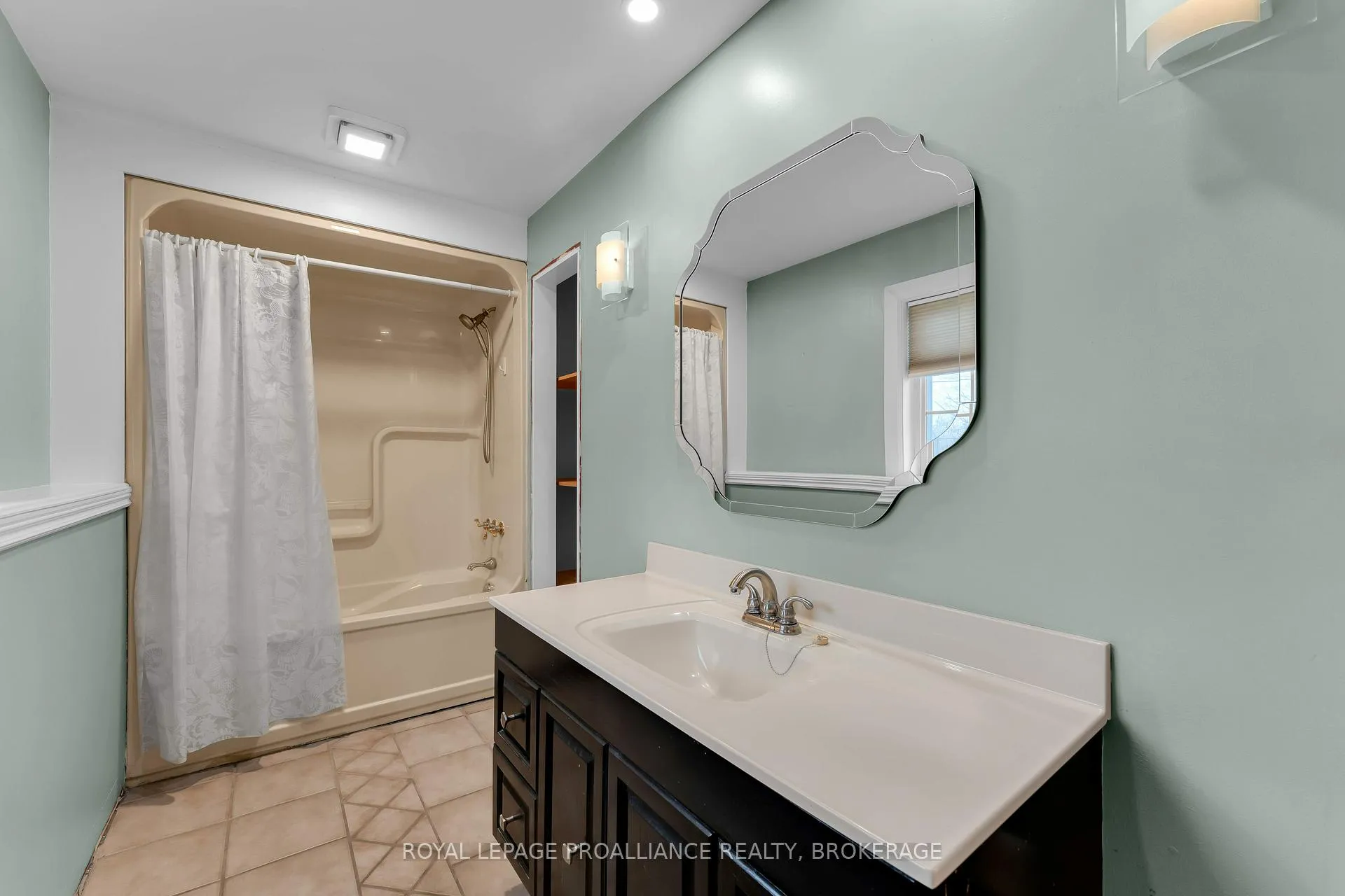 Photo 24 of 4378 Wheatley Street, Frontenac, Frontenac South — HOMEH