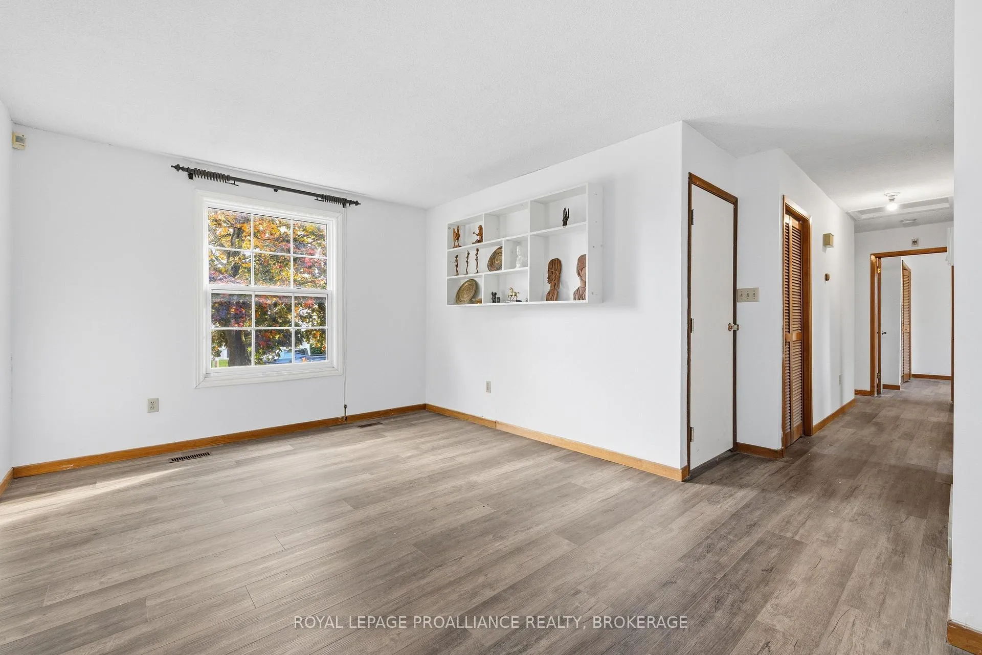 Photo 5 of 41 Old Oak Road, Kingston, Central City West — HOMEH