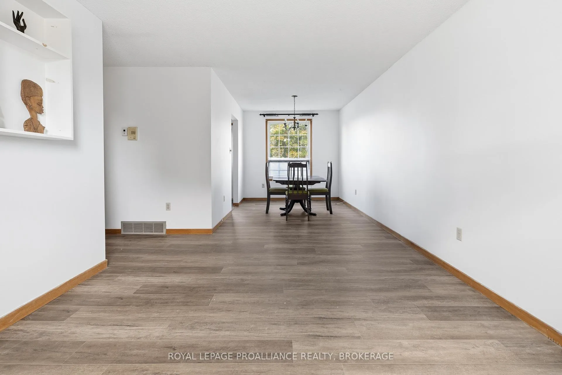 Photo 7 of 41 Old Oak Road, Kingston, Central City West — HOMEH